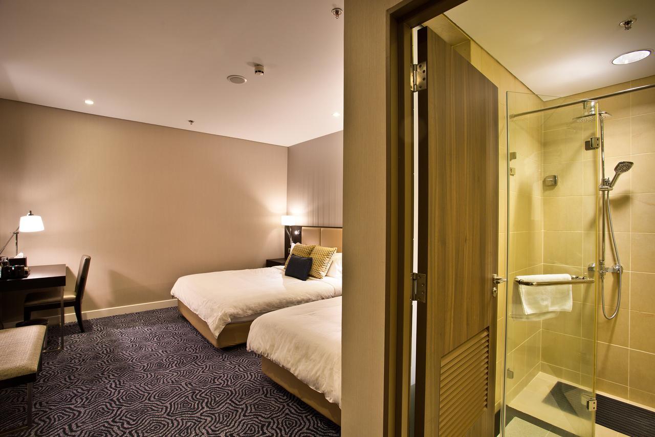 Ambassador Transit Hotel - Terminal 3 Singapore Bagian luar foto